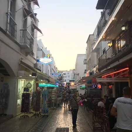 Belavista * Αλμπουφέιρα